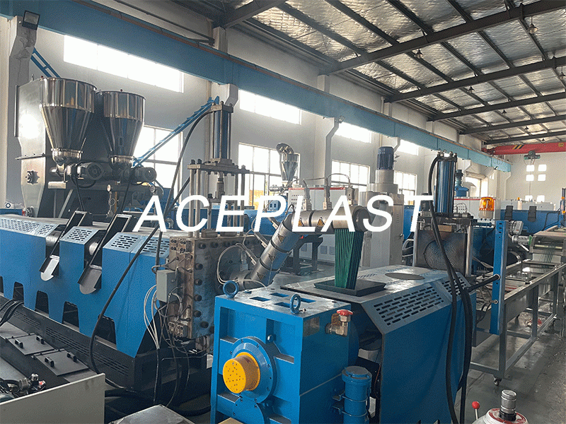 PE PP pelletizing line with side force feeder for Russain customer